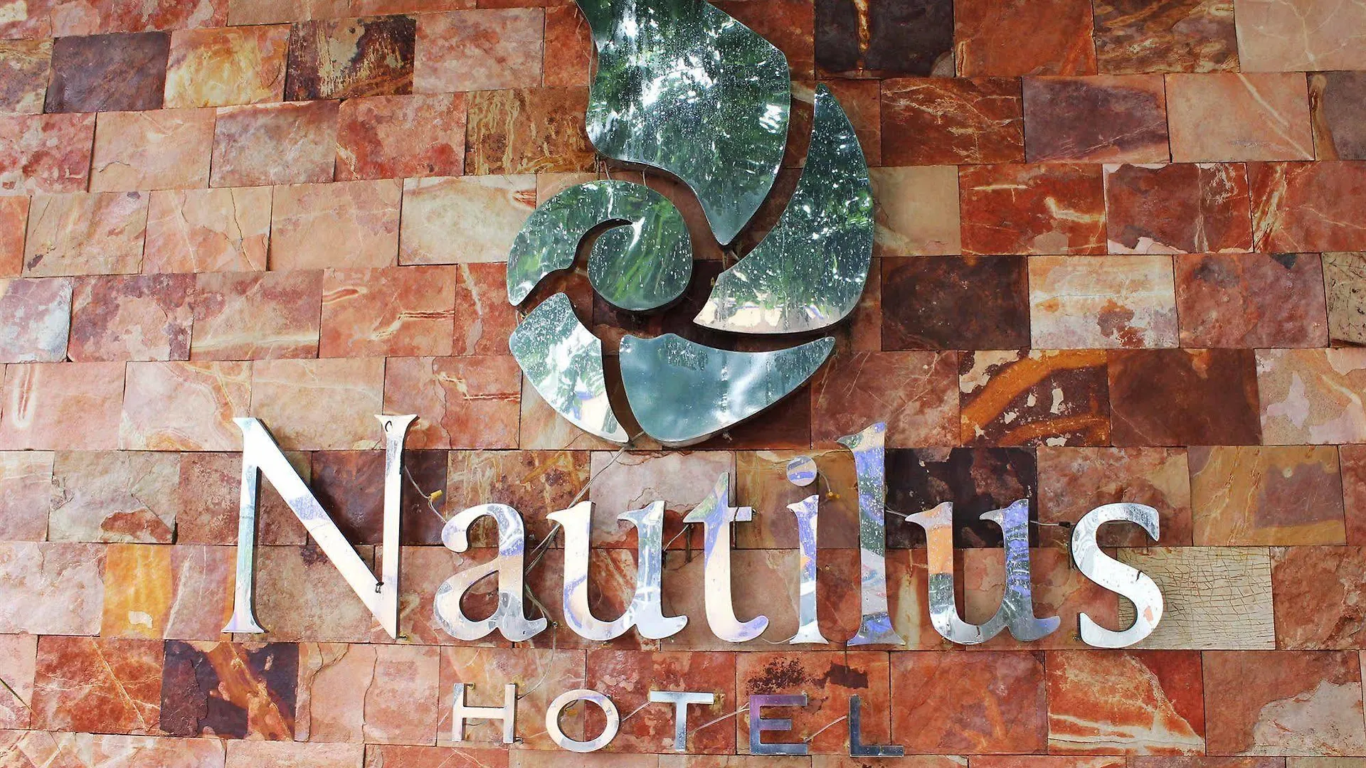 Hotel Nautilus Playa del Carmen