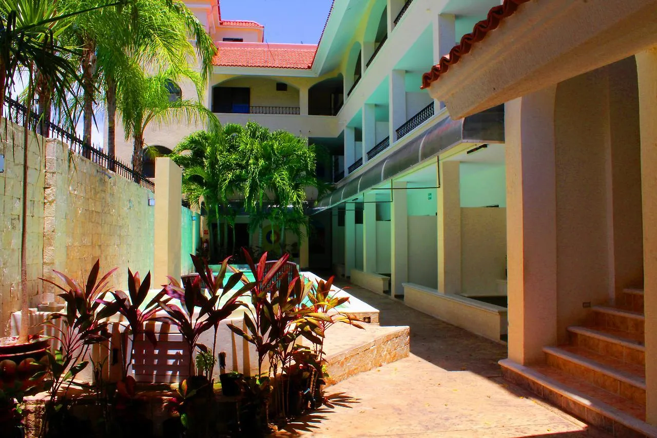 Hotel Nautilus Playa del Carmen